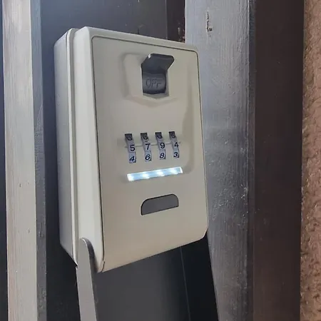 2 Apartment *